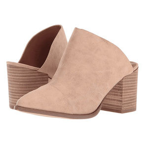Report Tisha Block Heel Mule - SIZE 8